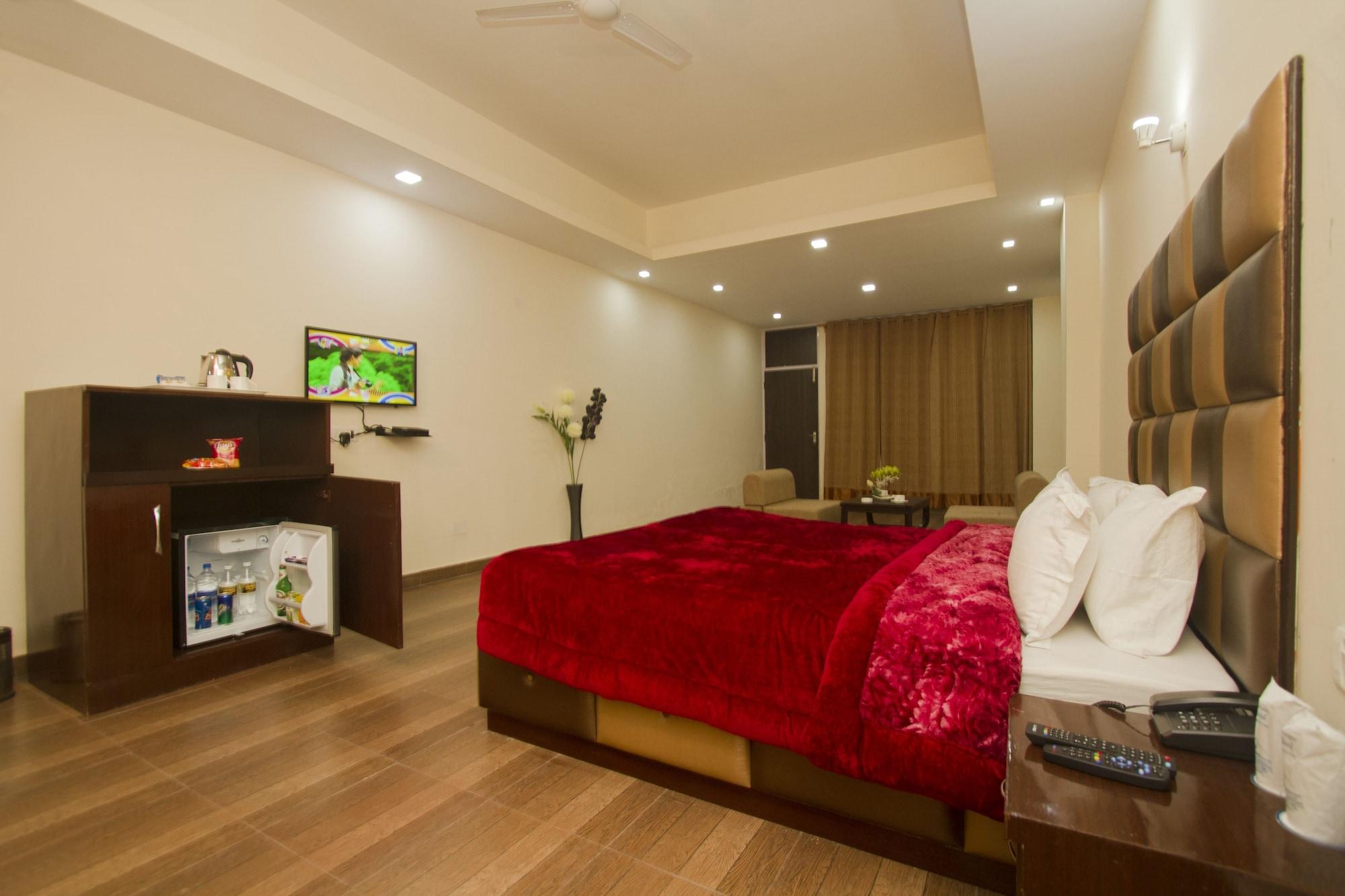 Adb Rooms Snow Touch Resort Manāli Екстериор снимка