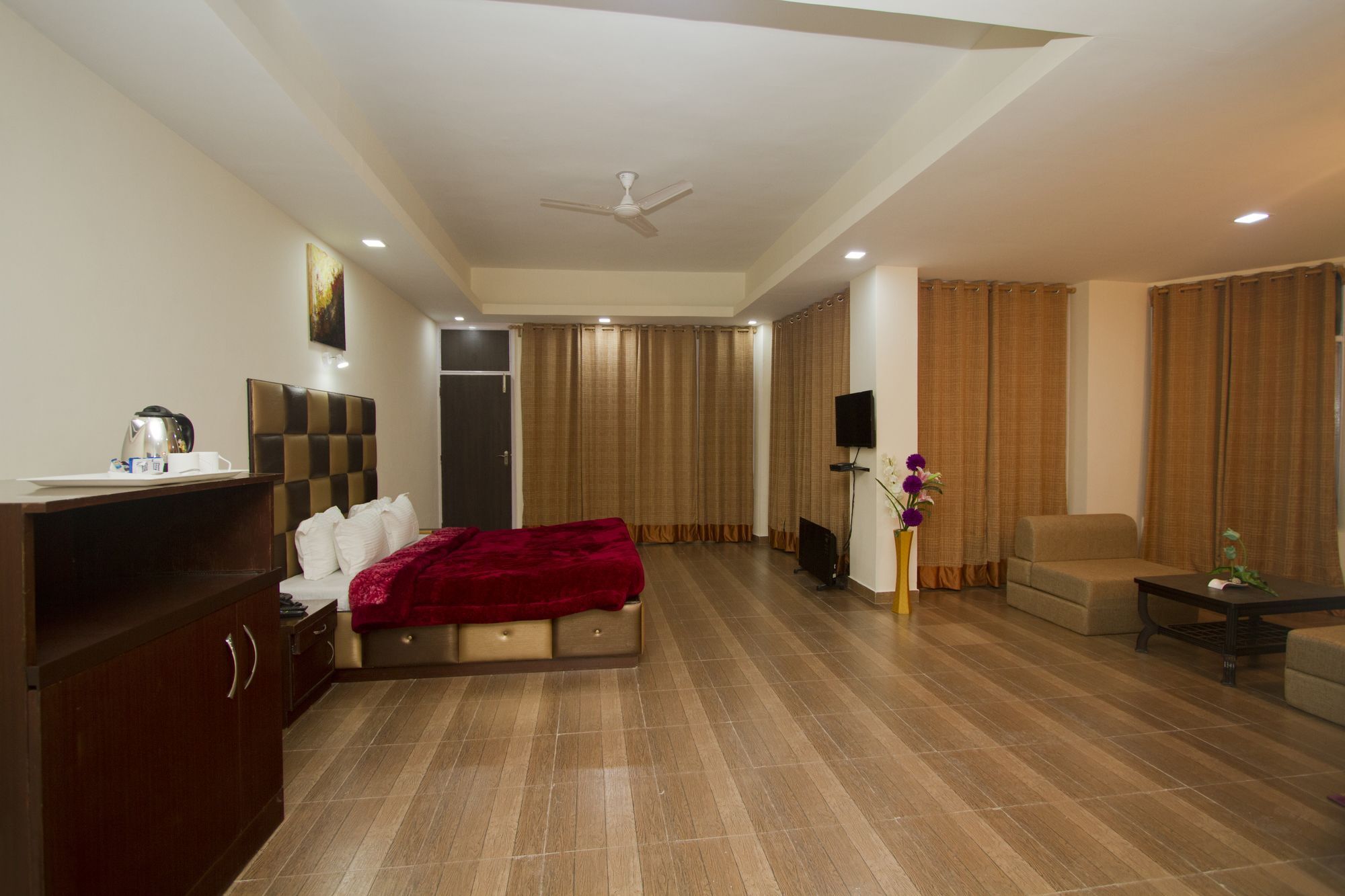 Adb Rooms Snow Touch Resort Manāli Екстериор снимка