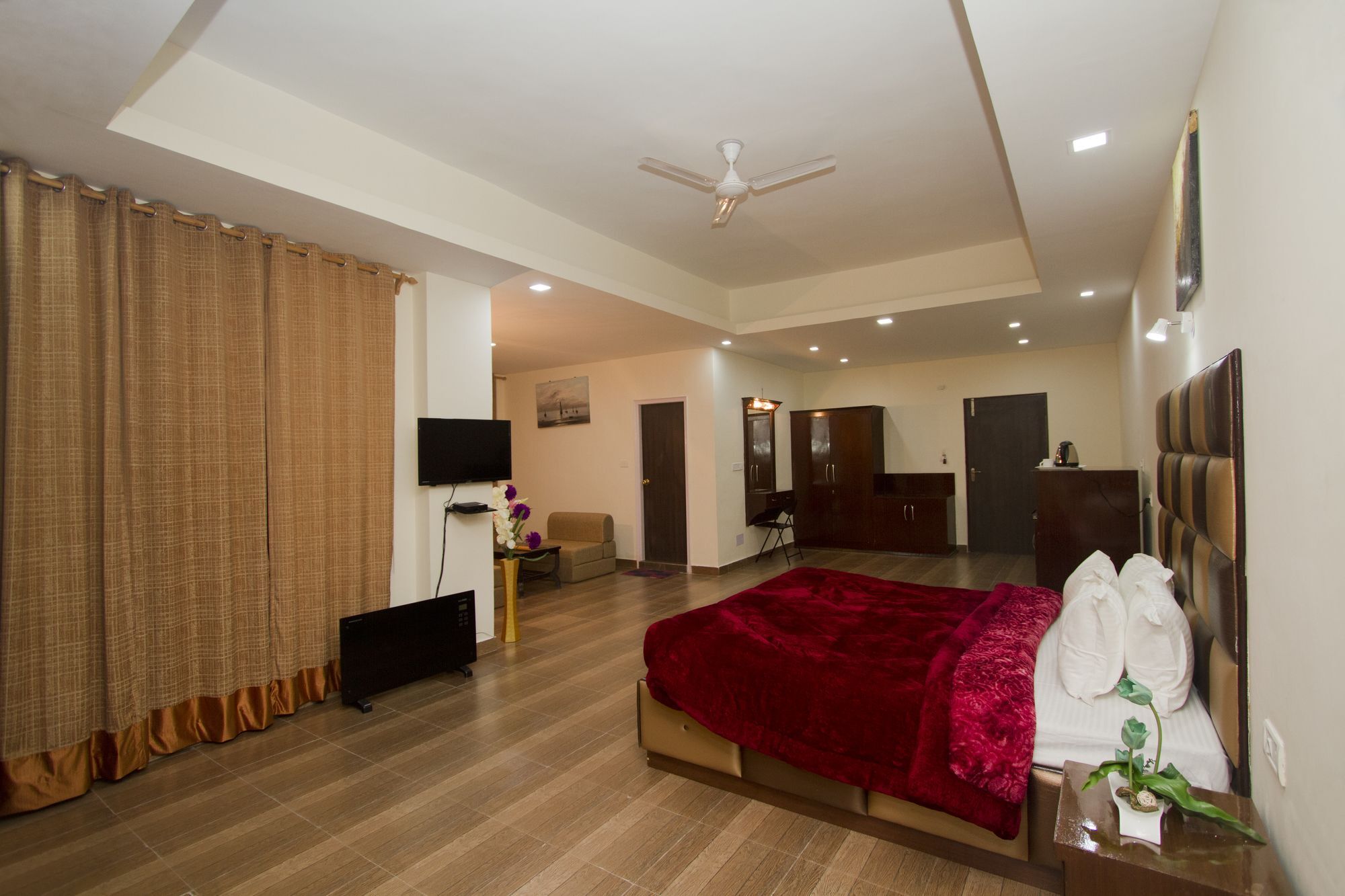 Adb Rooms Snow Touch Resort Manāli Екстериор снимка
