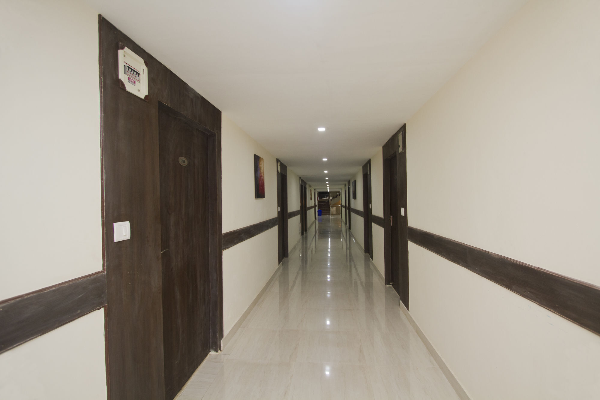Adb Rooms Snow Touch Resort Manāli Екстериор снимка