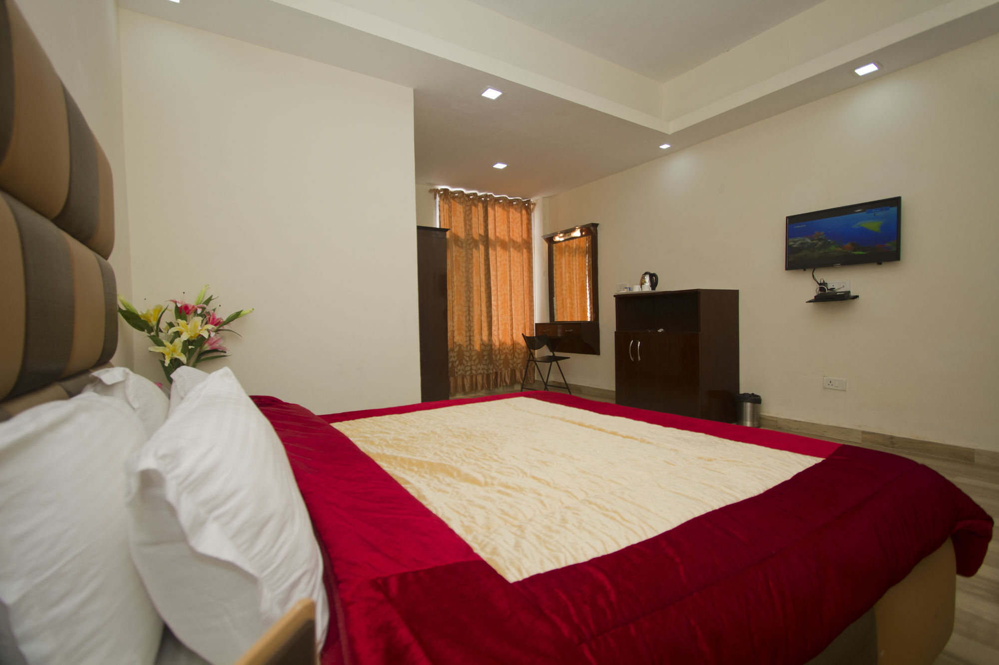 Adb Rooms Snow Touch Resort Manāli Екстериор снимка
